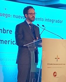 Carlos Hernández Rivera. Director General