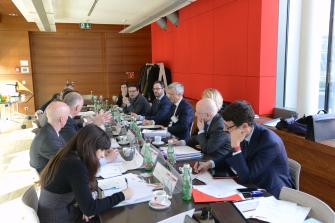 mesa de trabajo reguladores europeos