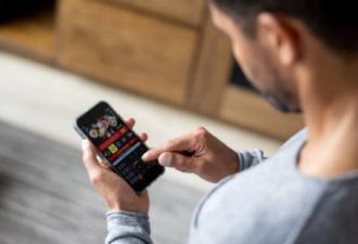 Imagen de participantes en el juego